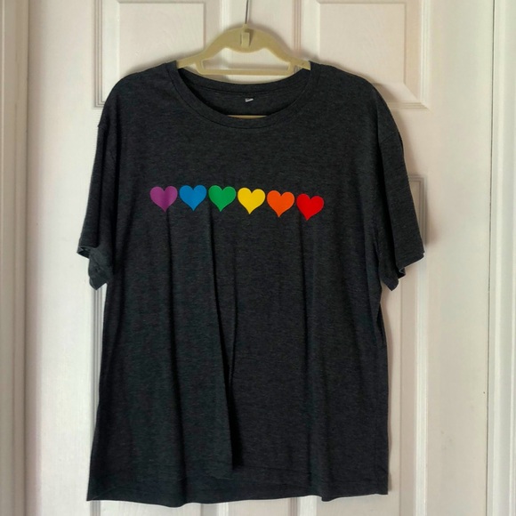 Women’s XL Dark Heather Gray LGBT Pride Rainbow Hearts Tee Shirt - Picture 1 of 4